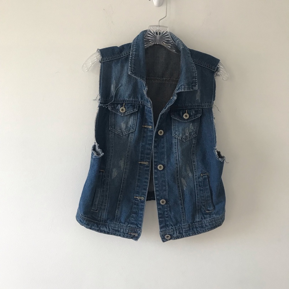 Highway sleeveless jean jacket